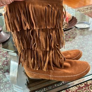 Woman’s boots size 7 1/2